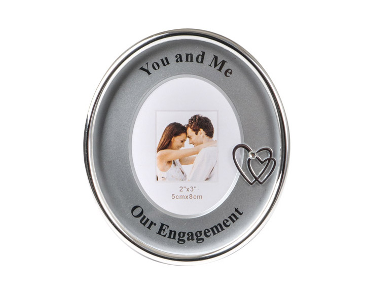 05. Engagement Oval Photo Frame, 2x3"